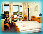 komfortabel eingerichtete und gemütliche Hotelzimmer